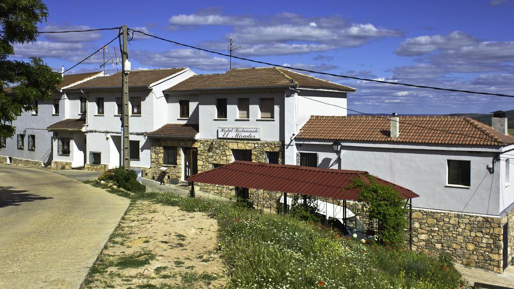 Hospedium Hostal Restaurante El Mirador De Atienza Esterno foto