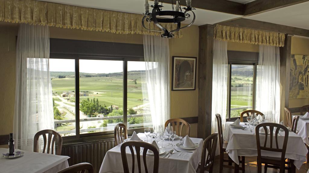 Hospedium Hostal Restaurante El Mirador De Atienza Esterno foto